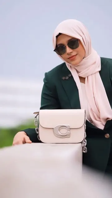 POSH handbag styling from Instagram